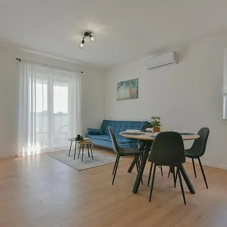 アパート Noa Sukošan