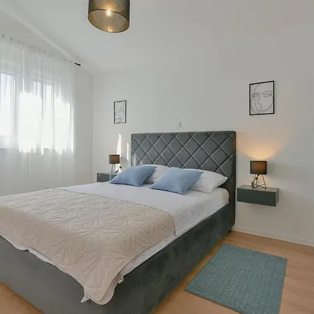 Noa Apartment *