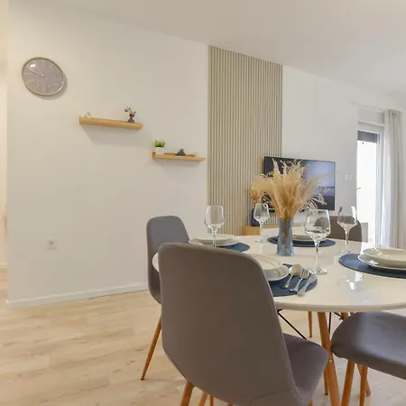 Noa Apartment *